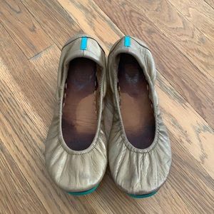 Well loved tieks